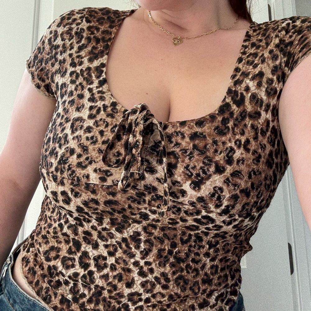 Madden Girl Y2K Brown Leopard Print Blouse